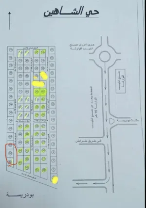 قطعة منطقة بودريسة  بعد المثلث بمسافة 200 م تبعد من الطريق الرئيسي 1000 متر