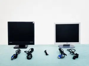17" Samsung monitors for sale  in Amman