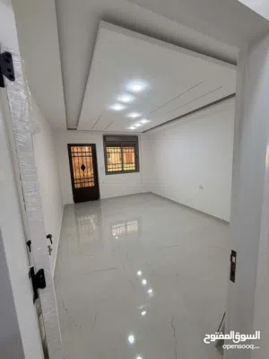 160 m2 4 Bedrooms Apartments for Sale in Zarqa Al Zarqa Al Jadeedeh