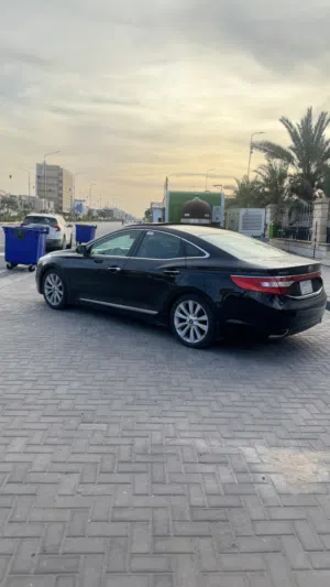 هيونداي ازيرا