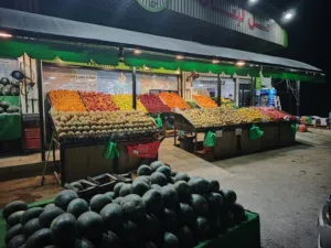 مول صغير 3 أبواب فخم جدا للبيع