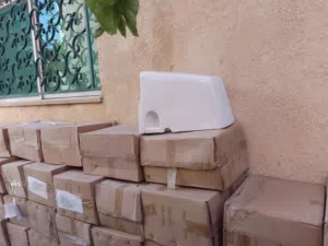 عمود مغسله للبيع بسعر مناسب 60 كرتونه 35 دينار