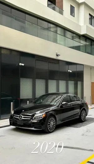 Sedan Mercedes Benz in Muscat