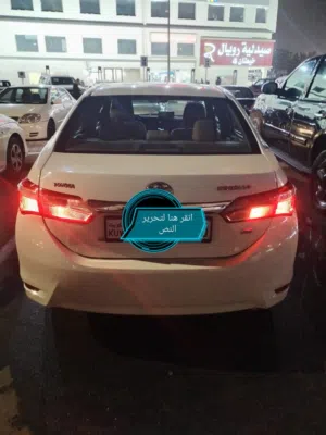 تويوتا كرولا2015