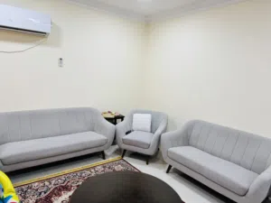 طقم كنب من هوم سنتر 6 مقاعد