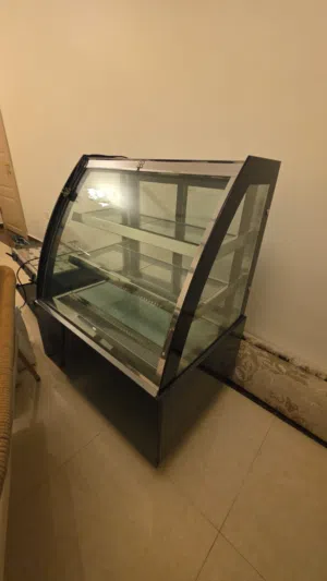 ثلاجة عرض زجاجية كاونتر للبيع
