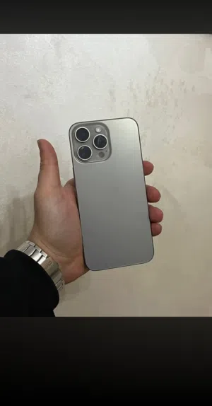 iPhone 15 Pro Max للبيع