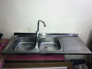 مجلة استاينلس ستيل حوضين مع حنفية