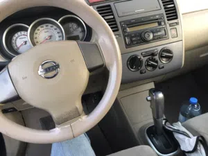 Nissan tida