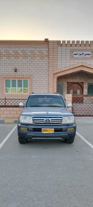 Used Toyota Land Cruiser in Al Batinah
