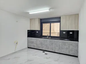 شقة للإيجار – رام الله / أبو قش