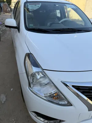 نيسان صني هندي مديل 24 ماشيه 7000 كفاله عامه من كلشي سعر 112 ومجال بسيط حك سياره مال اقساط