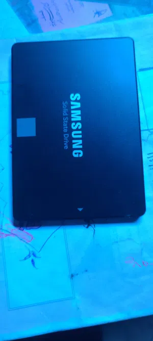 هارد سامسونج ssd sata سريع النقل سعة تخزين 512GB مضمون من اي عيب
