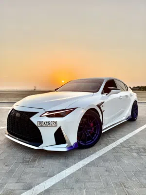 IS 350 F AWD Rowen Edition
