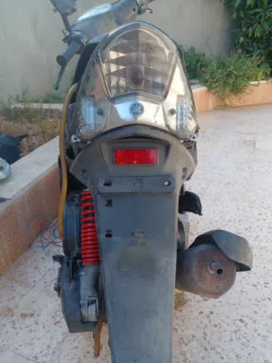يماها 125cc RS للبيع رابش مع بعضه محرك كارونه بتجريب الله يبارك مستعجل ف بيع