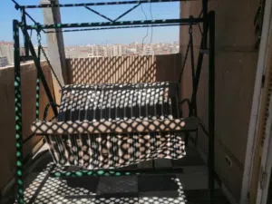 مرجيحة حديد للكبار والصغار