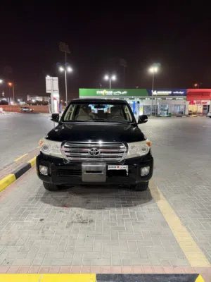 لاند كروزر GXR-v8