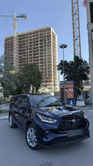 تويوتا هايلندر لمتد 2023