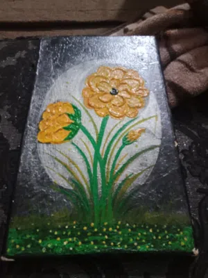 لوحات عمرها اكثر من خمسين سنة