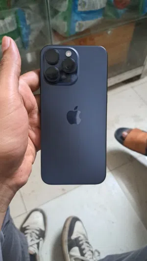 15 pro max..256 Gb