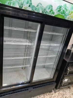 ثلاجة عرض بابين حجم جامبو بحال الوكاله انفيرتر المتخصصه اقرا الإعلان