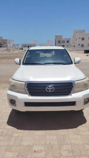 Used Toyota Land Cruiser in Dhofar