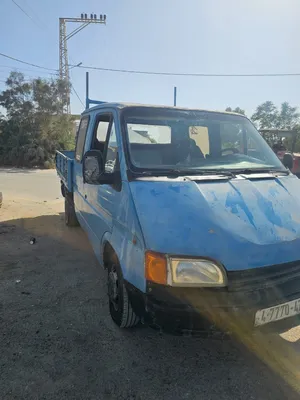 فورد-1987-قويه