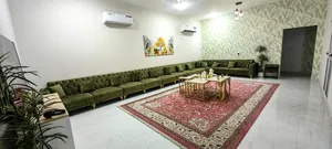 3 Bedrooms . Furnished . Daily0