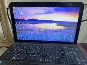 لابتوب توشيبا كور i3 هارد 320 رامات 6