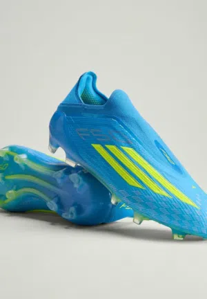 Adidas F50 بوت كرة قدم