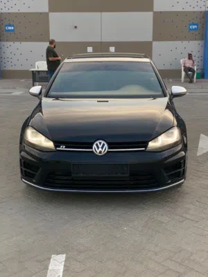 فولكس واجن جولف آر 2015 خليجي أسود من الخارج أسود من الداخل Volkswagen Golf R GCC 2015