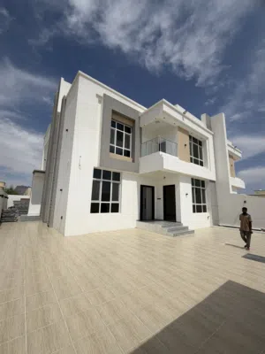 340 m2 4 Bedrooms Villa for Rent in Al Dakhiliya Nizwa