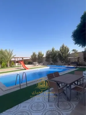 3 Bedrooms . 3 Bathrooms . 150 m21