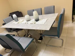 طاولة طعام للبيع