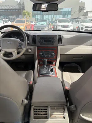 Grand Cherokee 2006 184K mileage only