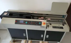 ماكينة كهربائية لصق الكتب وتغليفها الصمغ الحراري اتوماتيك سريعة  لا تستهلك كهرباء  الحالة ممتازة