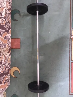 جديد بار معه وزن 5 كيلو على ايمن و 5 ايسر