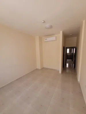 غرفة نوم . غير مفروشة . سنوي2