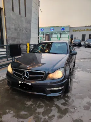 مارسيدس c300 موديل 2014