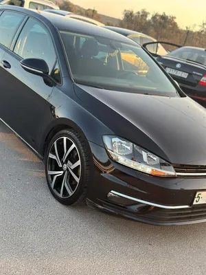 used-volkswagen-golf-in-nablus
