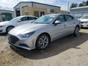 2023 HYUNDAI SONATA SEL وارد امريكا اوراق جمارك البيع بالحادث