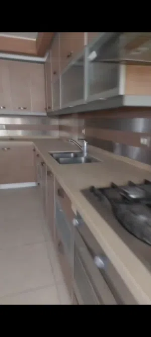 شقه للبيع رمل بيضاء