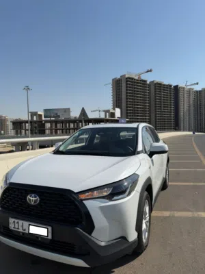 كورلا كروز 2024 حليجي رقم بغداد  فول مواصفات  ومكفولة من الصبغ والبارد والرصعة والشخط