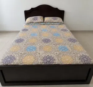 Queen size bed
