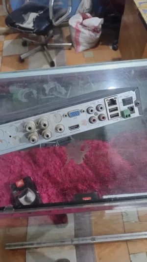 نظام كيمرات مراقبه تسجيل HVR مستخدم نظيف مع المحول حقه  بدون كيمرات وبدون هارد توصيل عن بعد cloud