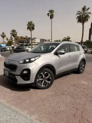للبيع كيا سبورتاج 2020   مطلوب 2500. شرط الفحص  قير مكينه شاصي البدي  اصباغ منفرقه تجميلي  2000 cc