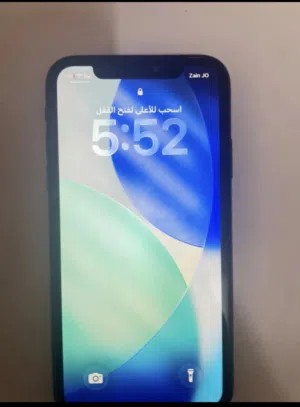 ايفون 11 أسود مستعمل بحالة ممتازة بسعة 128 جيجابايت - عمر 2-3 سنوات بطاريه 74