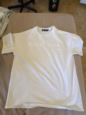 بلوزه بولو اصلي ميه في الميه مستعمل مره واحده