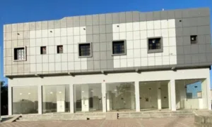 6 محلات في صحار الهمبار بعد جسر صحار مقابل شارع البنوك مقابل َمحطة شل
