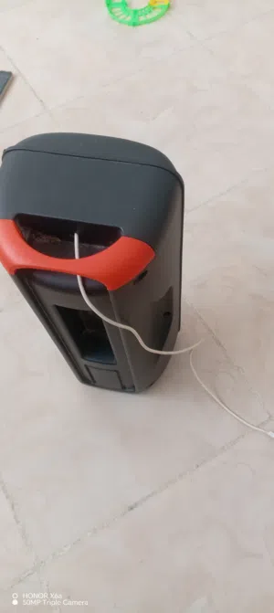 مكبر صوت مستعمل